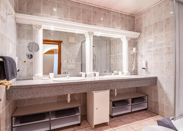 Willms Am Gaisberg * كيرشبرغ ان تيرول